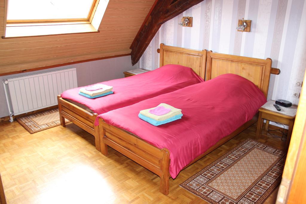 Chambres D'Hotes Au Vieux Moulin Entre Sarreguemine Et Bitche Rahling Værelse billede